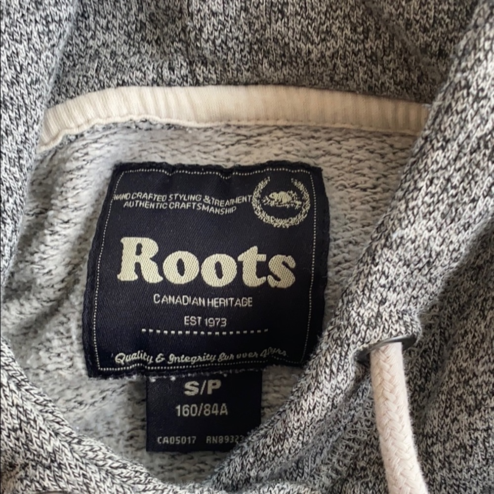 Classic Roots Hoodie π¨π¦ - Picture 4 of 4